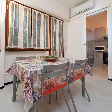 Апартаменти 228 - Casa Guarda Stelle - In Con Piscina E Aree Esterne Comuni A 1km Dal Mare Рапалло